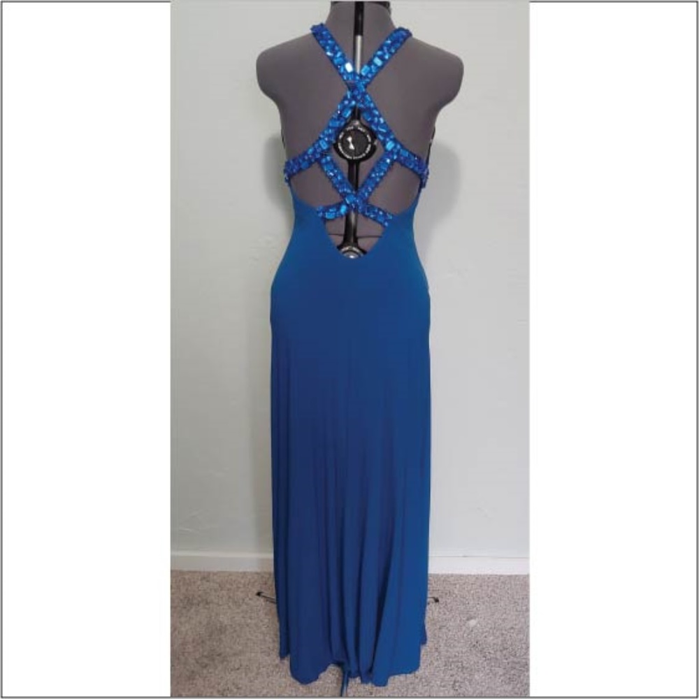 Prom/ Formal Dress - Picture 2 of 3